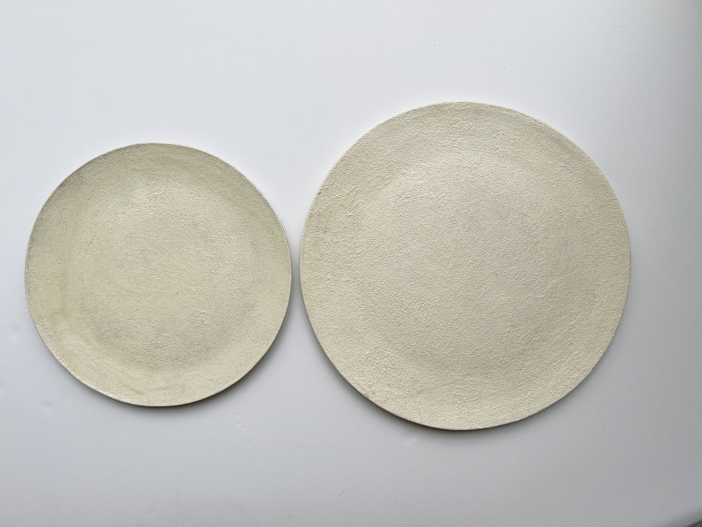 Textured Round White Plate